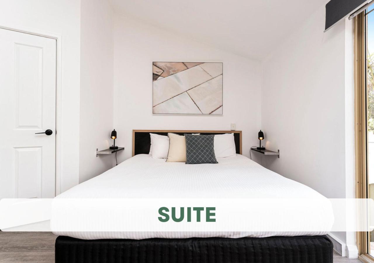 The Swan Valley Hotel Henley Brook エクステリア 写真
